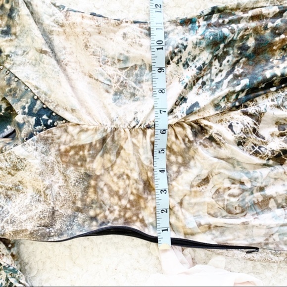 Albert Makali W3/4 Sleeve V-Neck Midi Dress NWOT - Picture 6 of 8